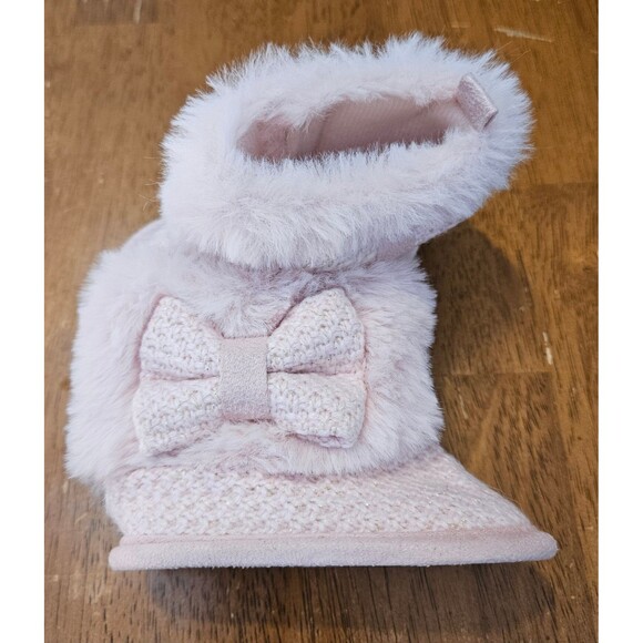 First Steps Infant Baby Boots Shoes Pink Soft Fuzzy Slip On 6-9 months - Picture 2 of 6